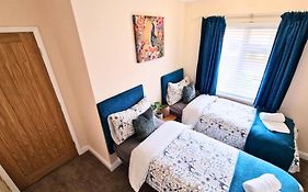 Luxury Family Apartment- Close To Leicester University